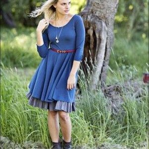 Matilda Jane fairest navy blue women’s dress M EUC